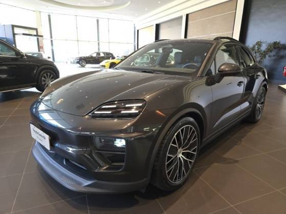 PORSCHE MACAN 2024