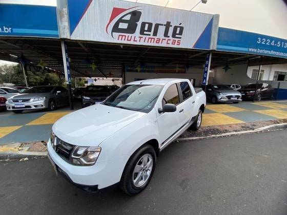 RENAULT DUSTER OROCH 2020