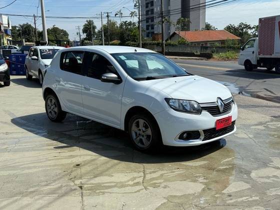RENAULT SANDERO 2018