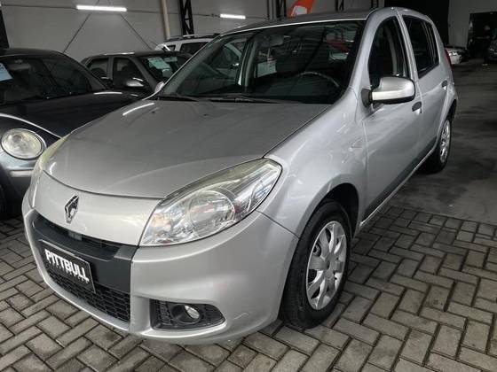 RENAULT SANDERO 2013