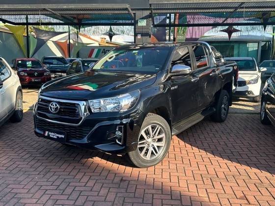 TOYOTA HILUX 2020