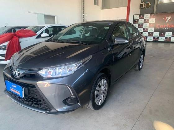 TOYOTA YARIS 2024