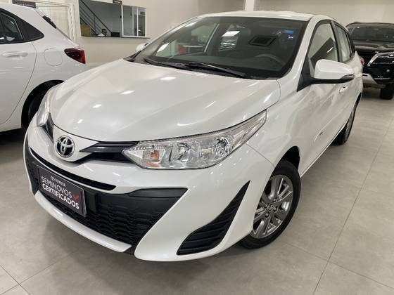 TOYOTA YARIS 2022