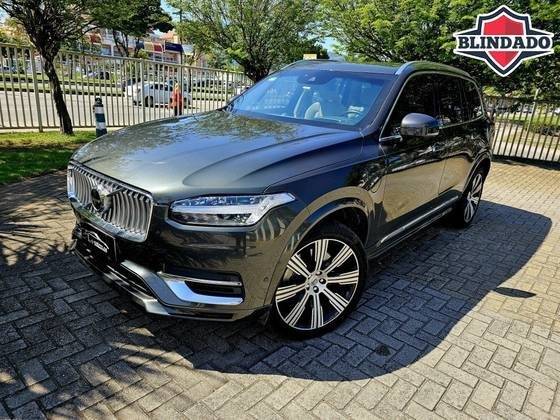 VOLVO XC90 2021