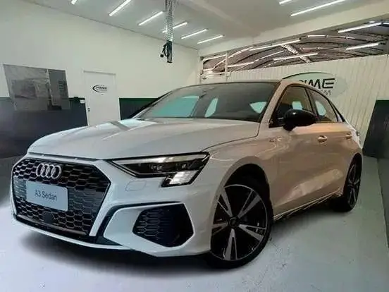 AUDI A3 2024