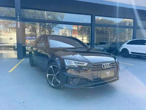 AUDI A4 2019