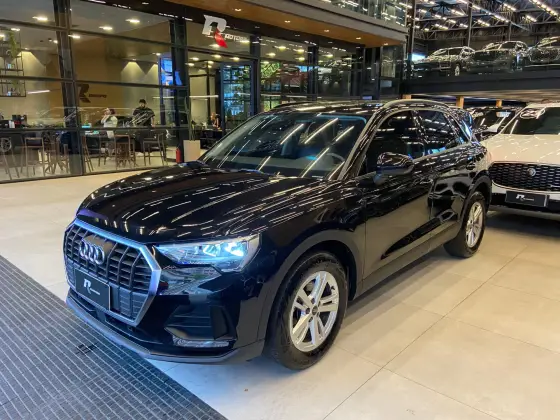 AUDI Q3 2021