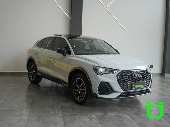 AUDI Q3 2023