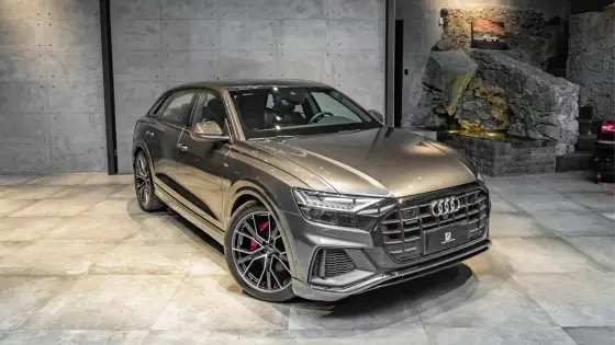 AUDI Q8 2023
