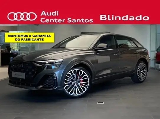 AUDI Q8 2025