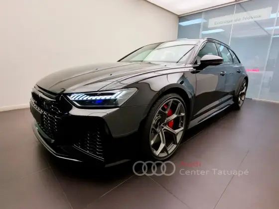 AUDI RS6 2025