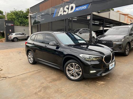 BMW X1 2021