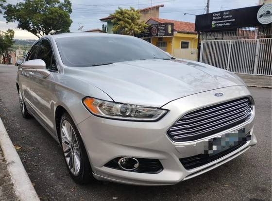 FORD FUSION 2015