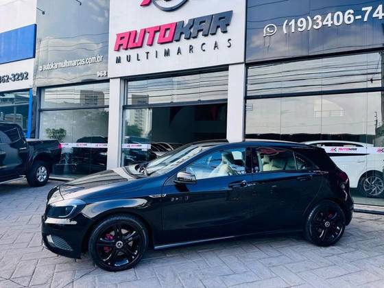 MERCEDES-BENZ A 200 2014