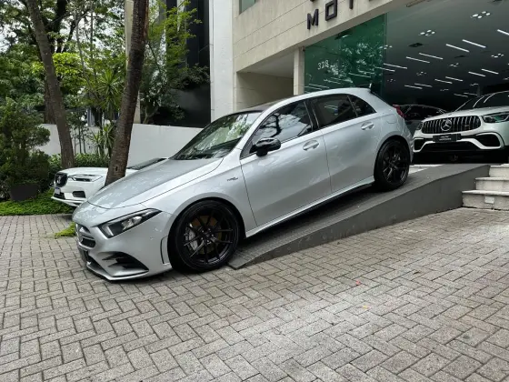 MERCEDES-BENZ A 35 AMG 2020