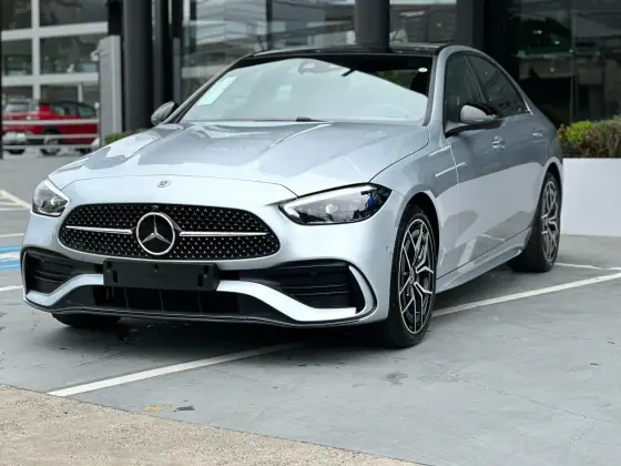 MERCEDES-BENZ C 300 2025