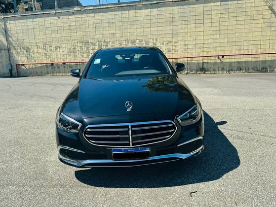 MERCEDES-BENZ E 300 2021