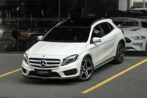 MERCEDES-BENZ GLA 250 2016