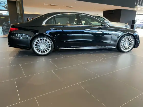 MERCEDES-BENZ S 63 AMG 2025