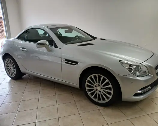 MERCEDES-BENZ SLK 200 2012