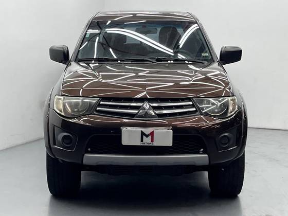 MITSUBISHI L200 TRITON 2015