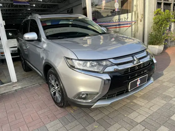 MITSUBISHI OUTLANDER 2017