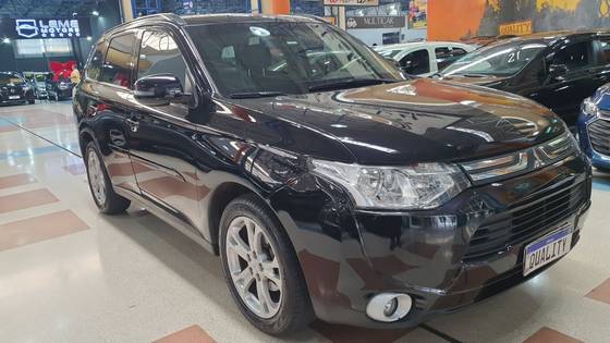 MITSUBISHI OUTLANDER 2014