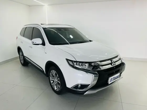MITSUBISHI OUTLANDER 2018