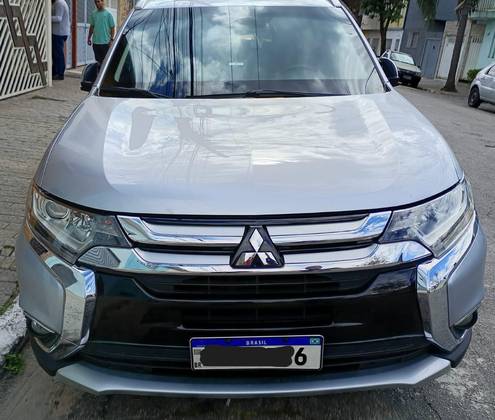 MITSUBISHI OUTLANDER 2017