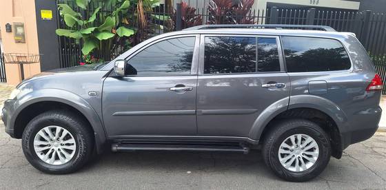 MITSUBISHI PAJERO DAKAR 2014