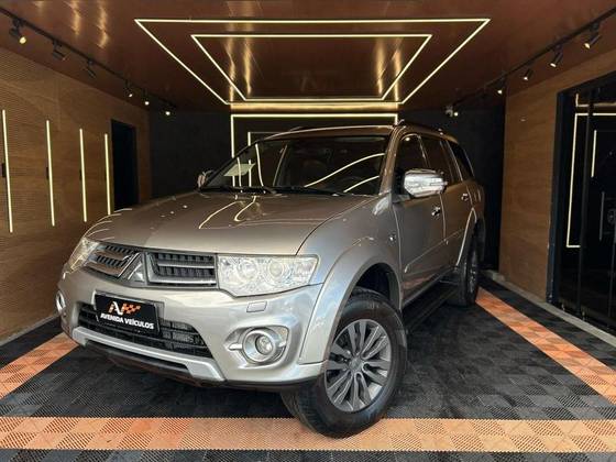 MITSUBISHI PAJERO DAKAR 2016