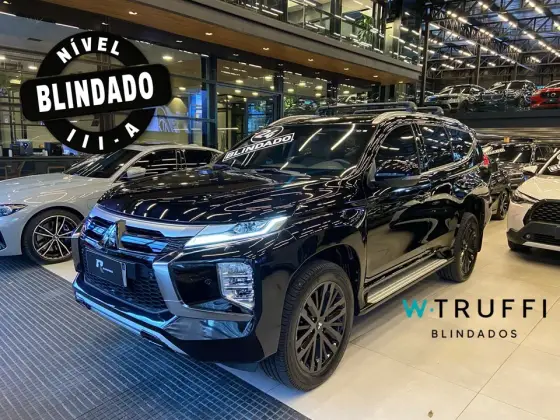 MITSUBISHI PAJERO SPORT 2024