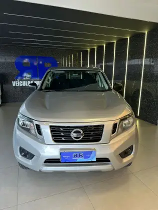 NISSAN FRONTIER 2021