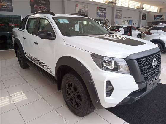 NISSAN FRONTIER 2025