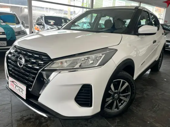 NISSAN KICKS 2022