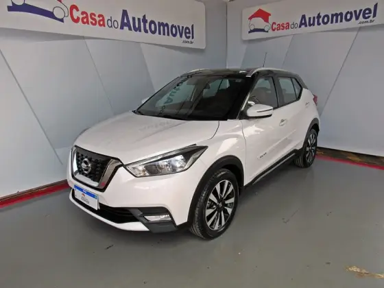 NISSAN KICKS 2017