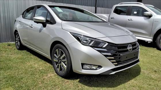 NISSAN VERSA 2025