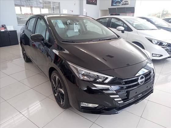 NISSAN VERSA 2025