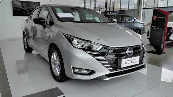 NISSAN VERSA 2025