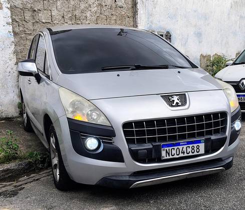 PEUGEOT 3008 2012