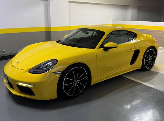 PORSCHE 718 2018