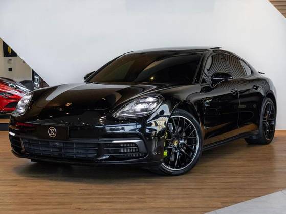 PORSCHE PANAMERA 2018