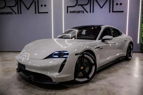 PORSCHE TAYCAN 2022