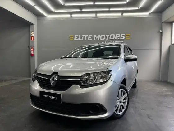 RENAULT SANDERO 2015