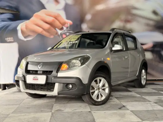 RENAULT SANDERO 2014