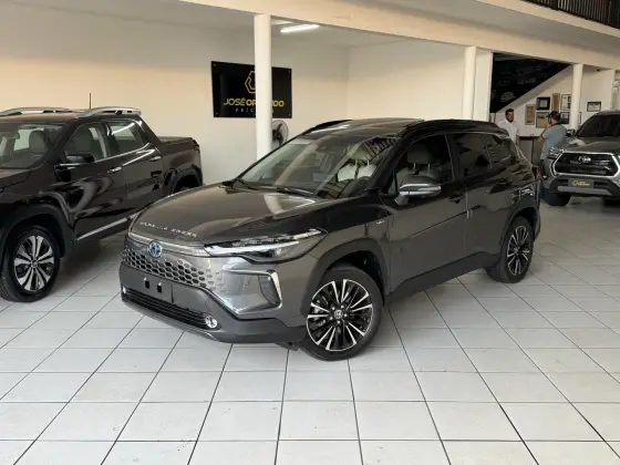 TOYOTA COROLLA CROSS 2026