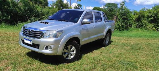 TOYOTA HILUX 2013