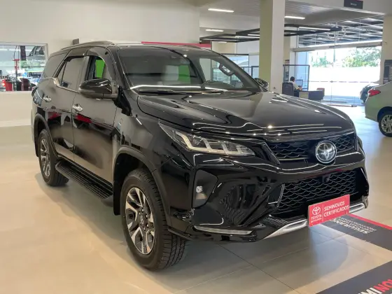 TOYOTA HILUX SW4 2022