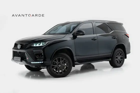 TOYOTA HILUX SW4 2024