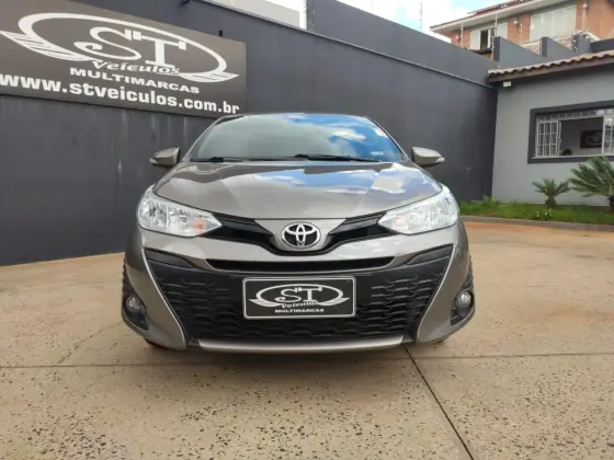 TOYOTA YARIS 2019